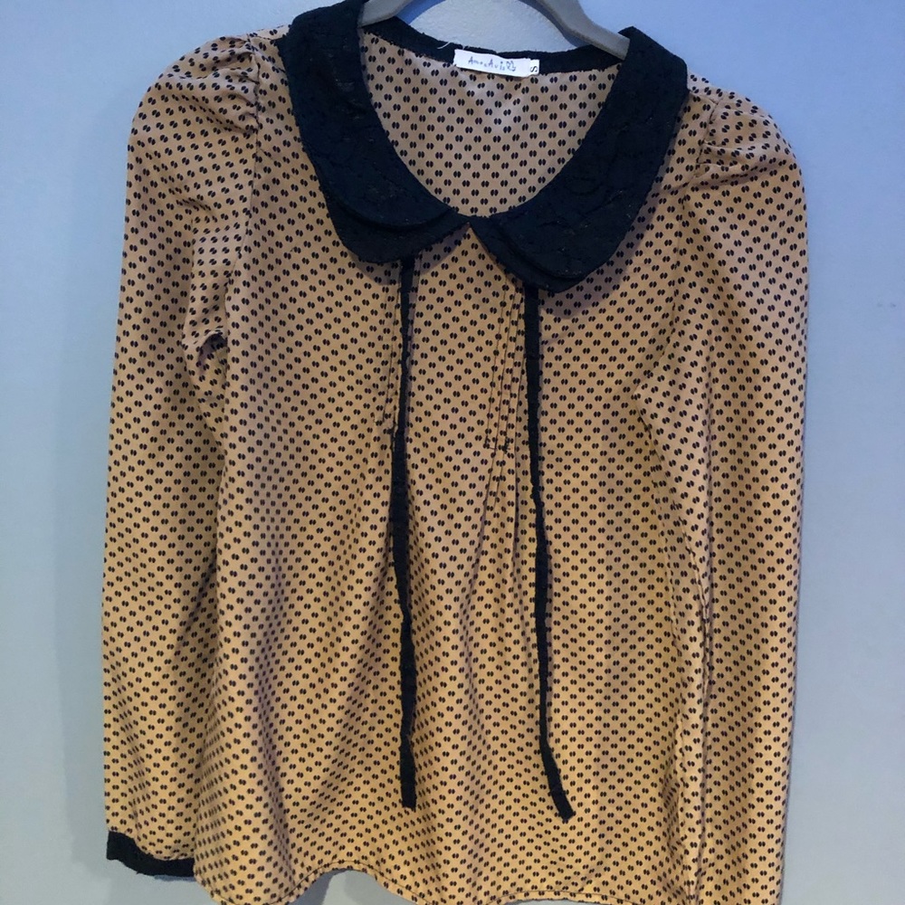 hoof print blouse FREE w/bundle